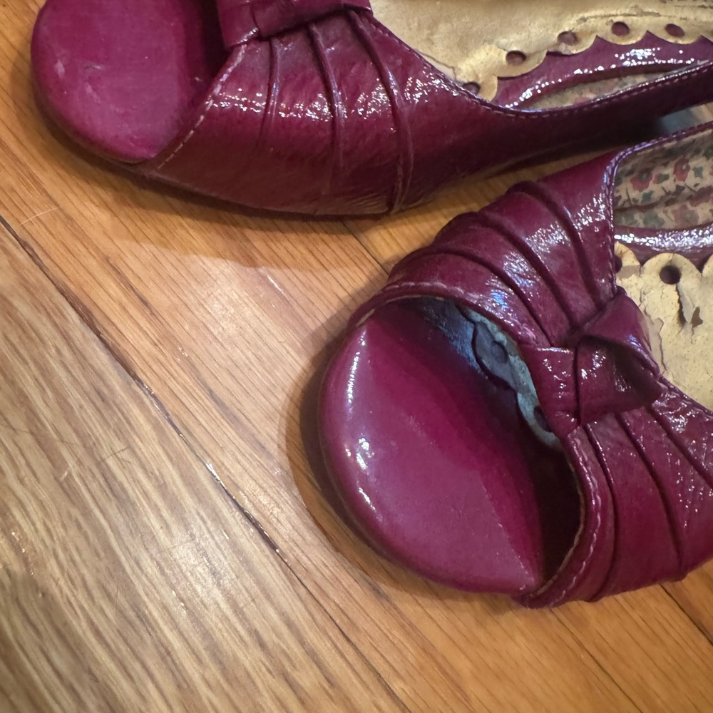 Seychelles Raspberry Peep-Toe Heels - Picture 2 of 8